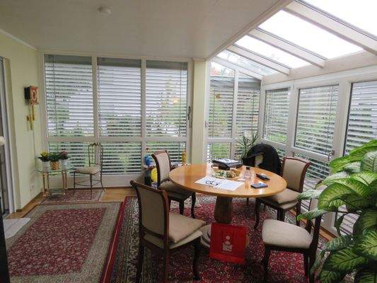 lichtdurchfluteter Wintergarten