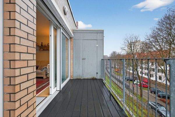 Balkon Sicht zur Wohnung