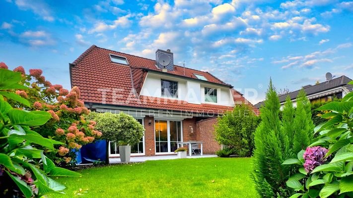 Garten mit Blick auf die Terrasse