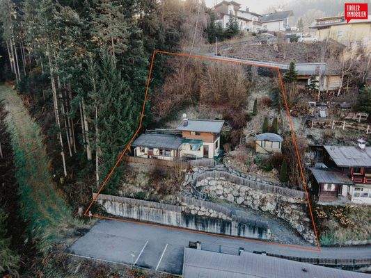 Grundstück mit Altbestand