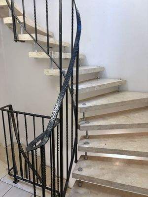 Treppe in das Obergeschoss