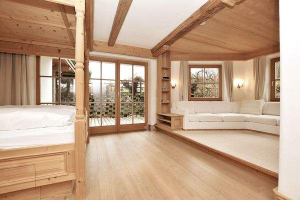 Schlafzimmer 1 von 2