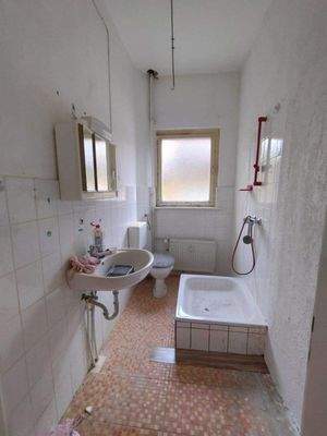 Wohnung im Erdgeschoss Bad