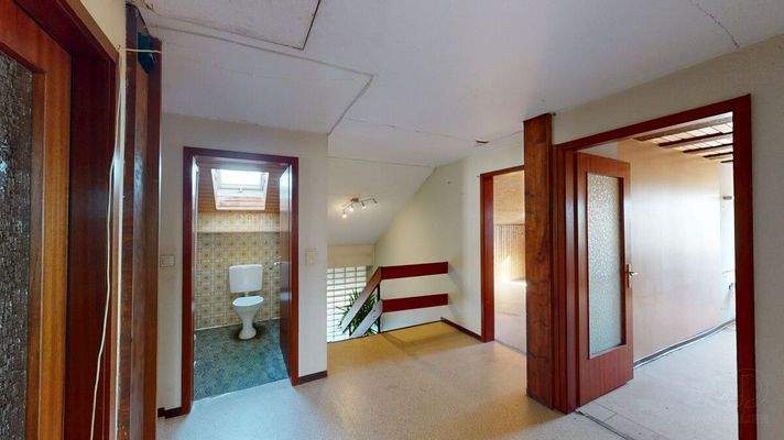 Flur Dachgeschoss 02