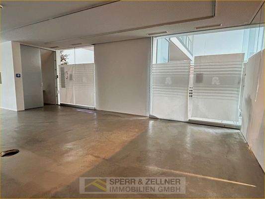 Verkaufsfläche/Bürofläche 