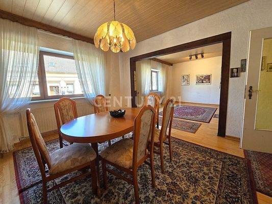 Gegenseite des Esszimmers 