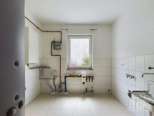 CAM02839G0-PR0140-STILL007