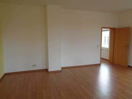 05 Wohn- Schlafzimmer