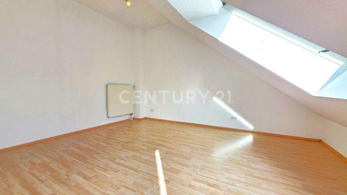 Großer offener Schlafbereich mit viel Raum