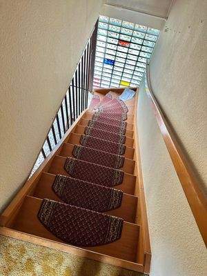 Treppe im Haus zum DG