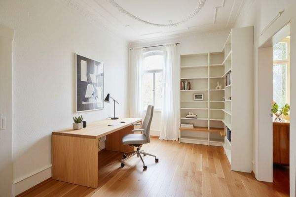 Einrichtungsbeispiel Büro/Bibliothek, KI-generiert