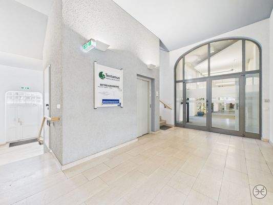 CAM05560G0-PR0024-STILL040