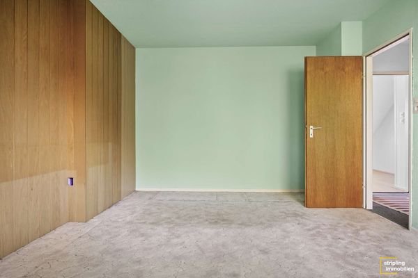 Schlafzimmer DG