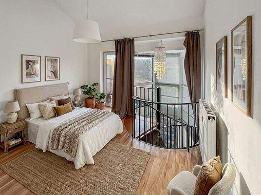 Schlafbereich mit Blick zum Treppenaufgang und Balkon - Visualisierung