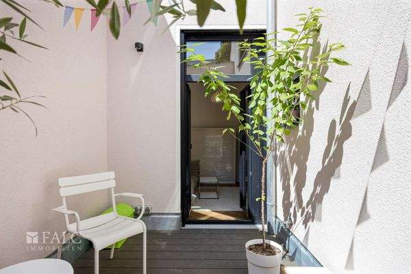 Innenhof mit Zugang zum Gästezimmer