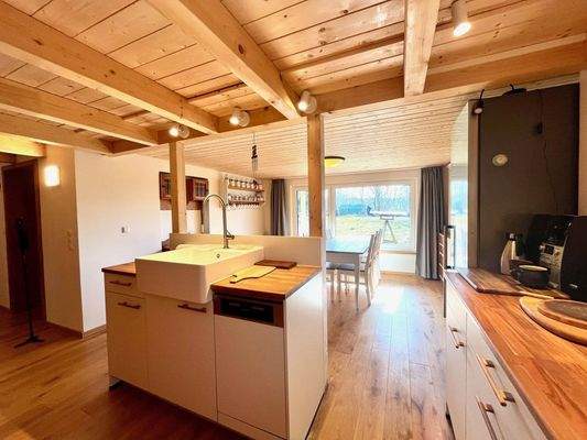 Küche mit Essbereich