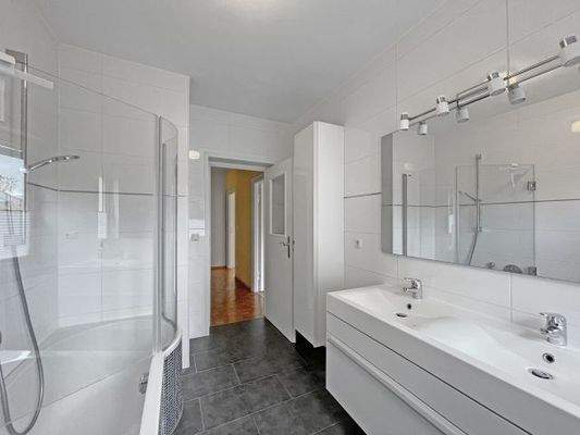 Badezimmer_Tageslicht