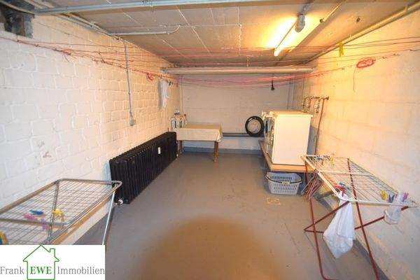 Waschkeller, Wohn- und Geschäftshaus 