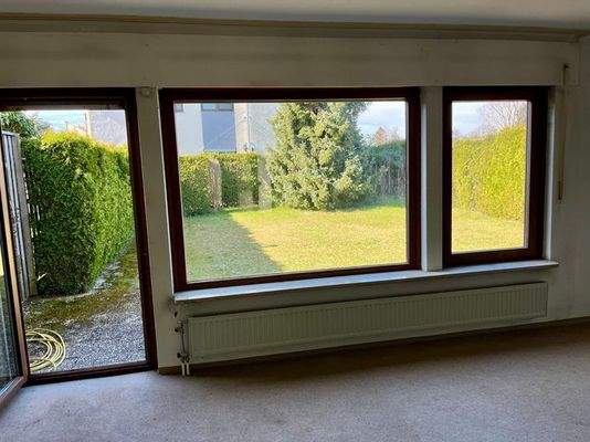 Blick vom WZ in den Garten