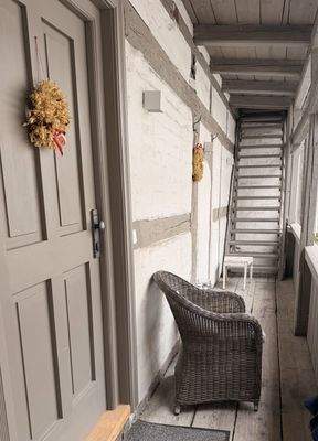 Laubengang mit Zugang Apartment