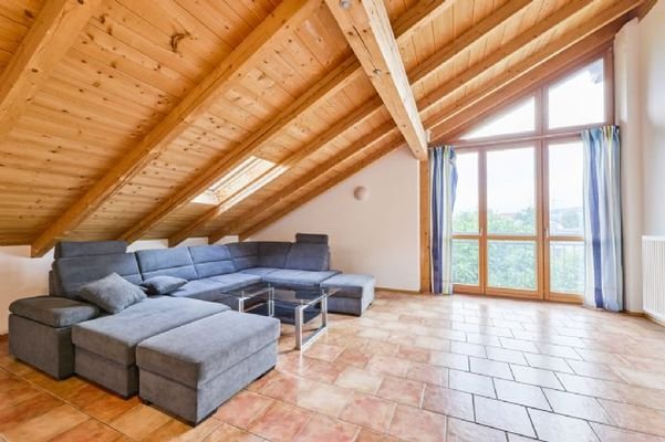 Schlafen 10 / Wohnenim Dachgeschoss
