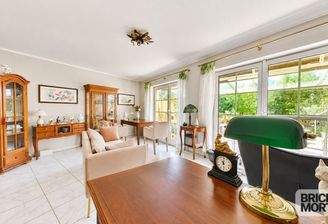 Wohnzimmer, UG