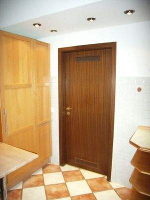 Zugang zu Abstellraum und Heizung-Waschküche