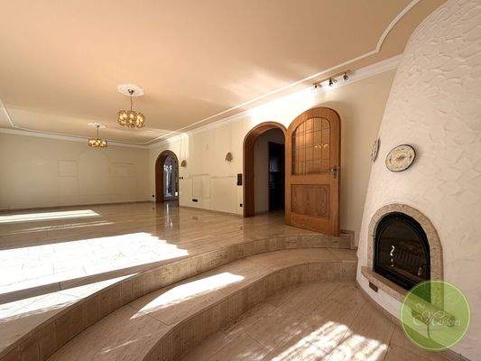 ... und Richtung Wohnzimmer und ... 