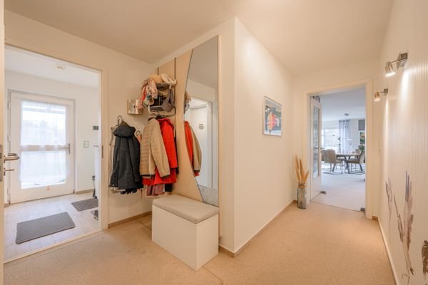 Flur mit Garderobe