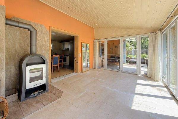 Wintergarten mit Kamin