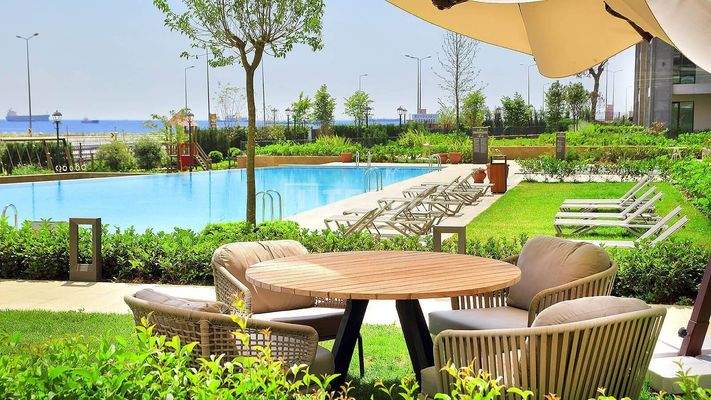 Luxe Properties with Sea Views in Istanbul Zeytinburnu