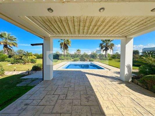 3d5f0915d2c747af941253c94d441b49-original