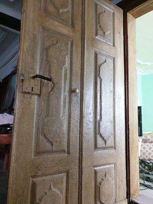EG alte Holztür-min