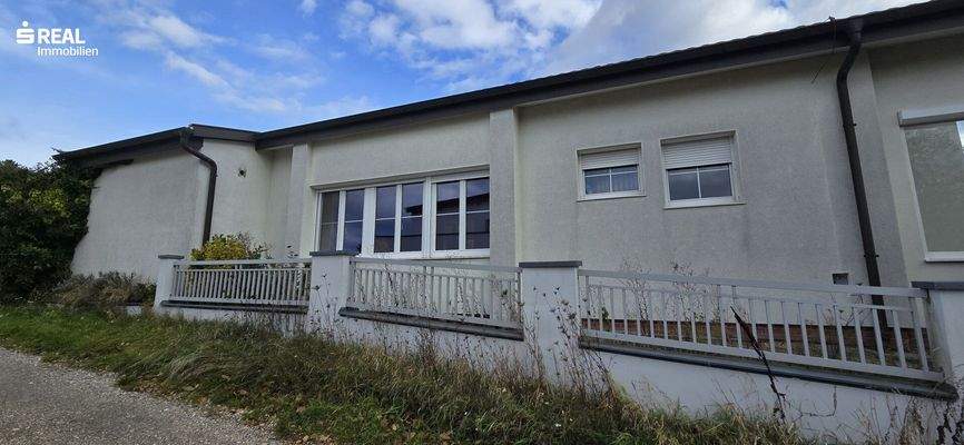 Seitenansicht_Strasse