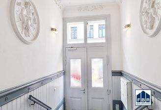 Das imposante Entrée