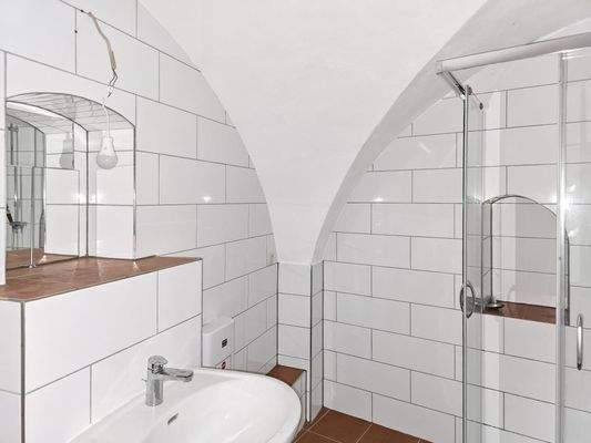 Badezimmer Wohnung EG