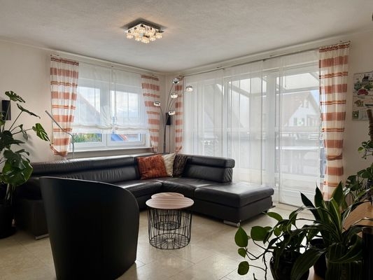 Wohnen und Zugang Balkon