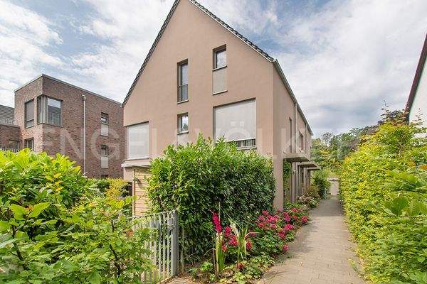 Frontansicht der Hauszeile (3 Einheiten)