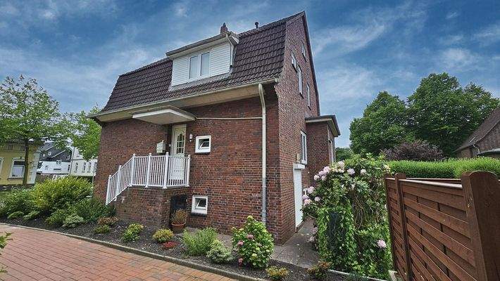 Ost-Südost mit Hauseingang