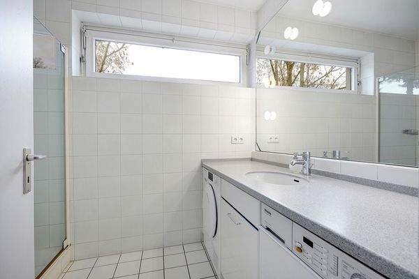 Badezimmer mit Tageslicht