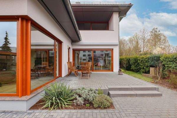 Terrasse Südwest Fenster.jpg