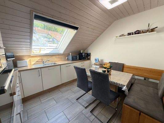 Gemütliche Dachküche