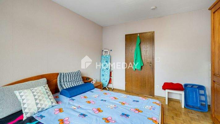 1. OG Schlafzimmer 2