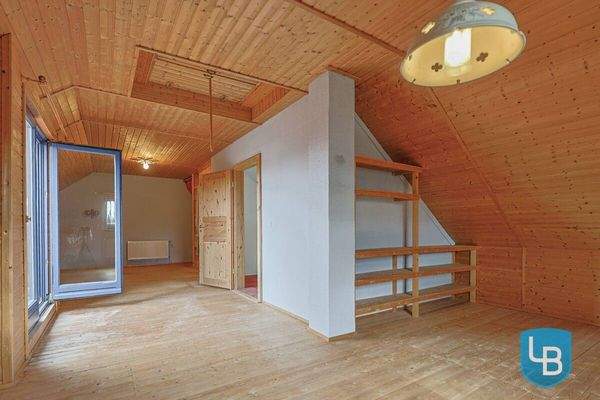 Wohnlich ausgebautes Dachgeschoss