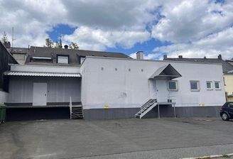 rückwärte Ansicht mit Ladebereich