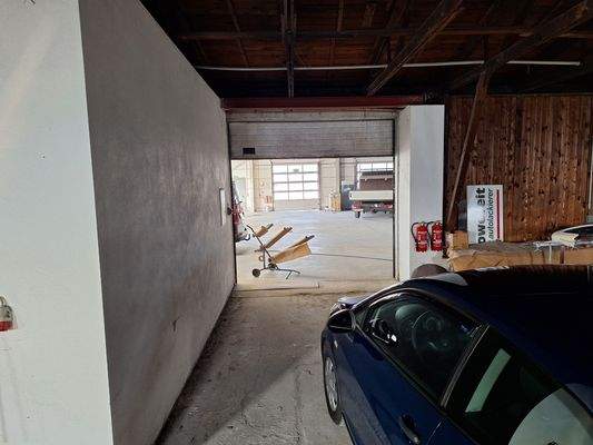 Übergang Kalthalle Werkstatt