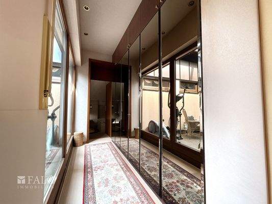 Einbauschrank  - Verbessert - (KI generiert)