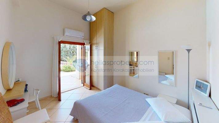 44c8dbcc-0fd1-4127-aa5c-f780b2f114b1