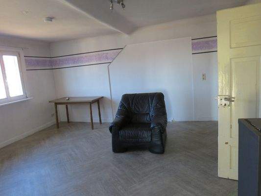 Zimmer (Durchgangszimmer zum weiteren Zimmer) DG Rot am See