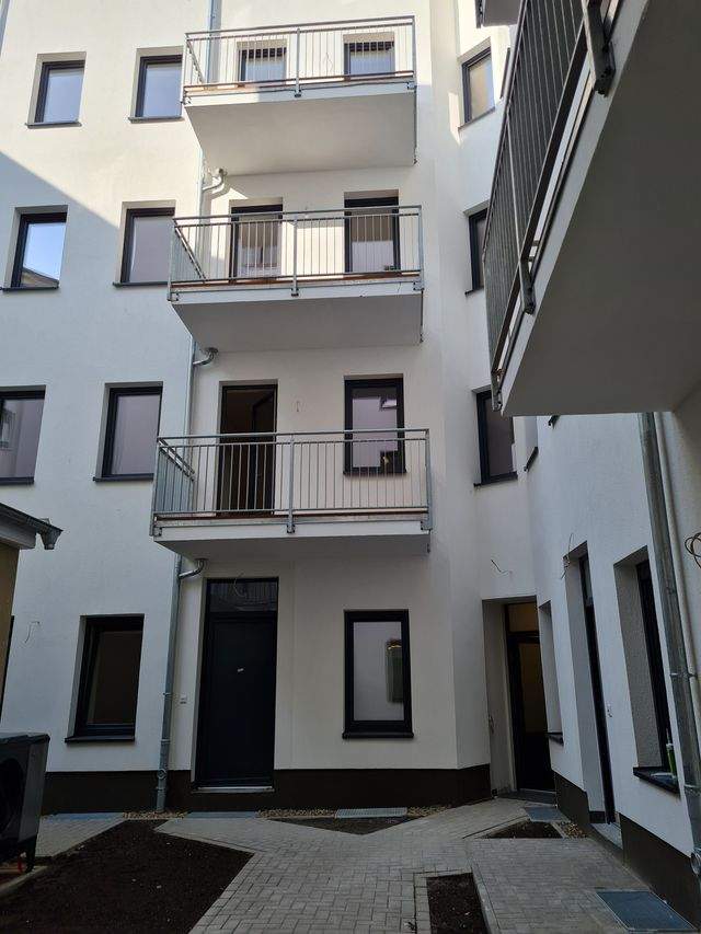 Sanierte - Schicke 2-Zimmerwohnung mit Parkett und Terrasse guter Energieeffizienz - Foto 3